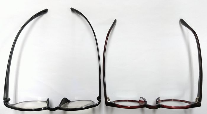 首掛け式老眼鏡 カカル メガネ比較