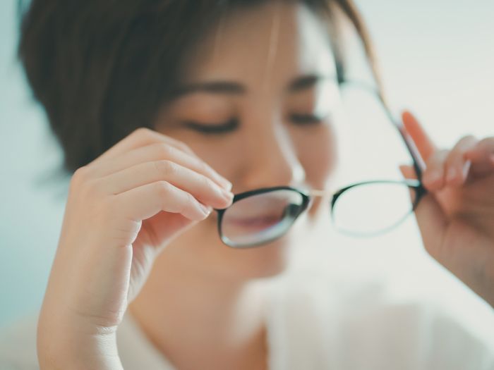 遠近両用メガネレンズで後悔したくない貴方への基礎知識 | 遠近両用メガネ・老眼情報サイト|えんきんドットコム